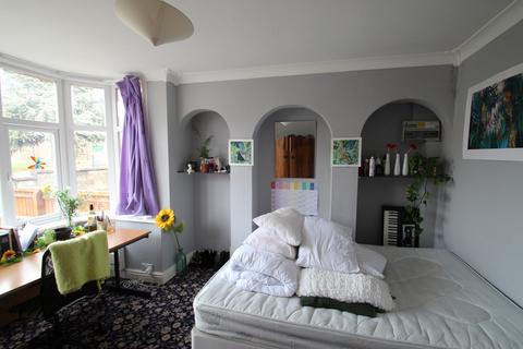 4 bedroom terraced house to rent - Hollow Way, Cowley