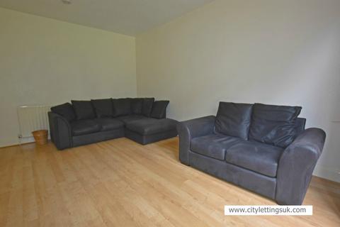 1 bedroom in a house share to rent, Waverley Street, Nottingham