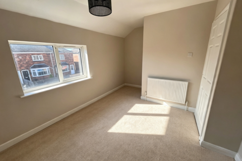 2 bedroom terraced house to rent, 67 Kathleen Road, Hull HU8