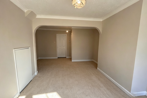 2 bedroom terraced house to rent, 67 Kathleen Road, Hull HU8