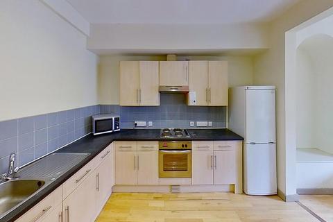 6 bedroom maisonette to rent, 150a, Mansfield Road, NOTTINGHAM NG1 3HW