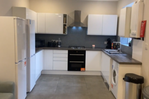 Edenhall Avenue  M19