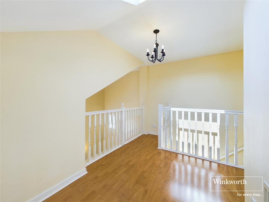 Apartment in Reading - View 4