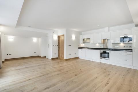 Studio to rent, Kensington Heights, 91-95 Campden Hill Road, London