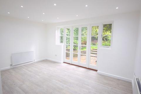 3 bedroom cottage to rent, Creswick Walk, Hampstead Garden Suburb, NW11