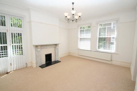 2 bedroom apartment to rent, Grove Avenue, Tunbridge Wells TN1