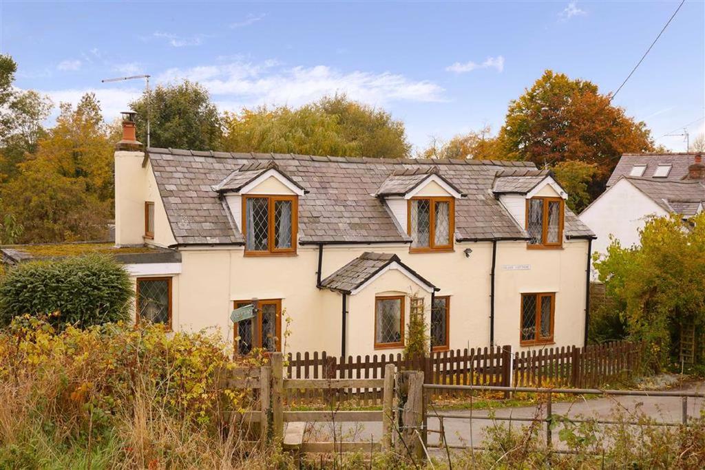 Moors Lane, St Martins Moor, Oswestry, SY10 2 bed country house £249,950