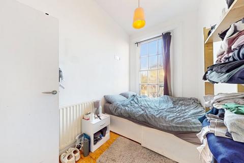 2 bedroom flat to rent, NW1