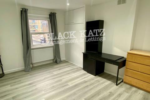 3 bedroom apartment to rent, SE17