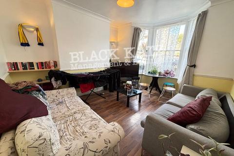 undefined, SE8