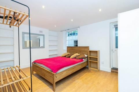3 bedroom flat to rent, N1
