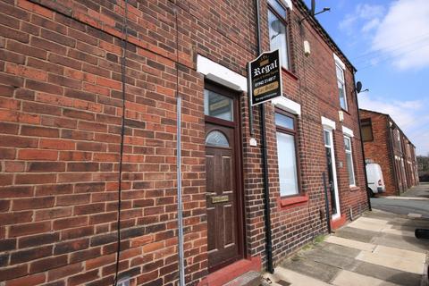 2 bedroom terraced house to rent, Duke Street, Goose Green, Wigan, WN3 6QX