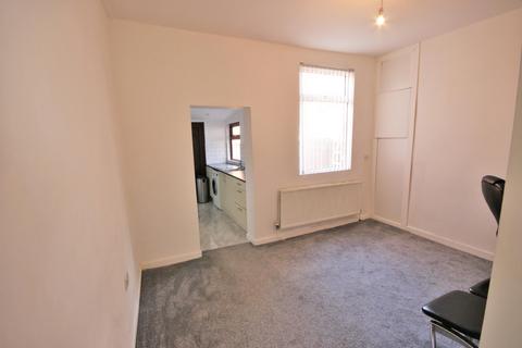 2 bedroom terraced house to rent, Duke Street, Goose Green, Wigan, WN3 6QX