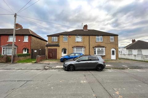 5 bedroom semi-detached house for sale, Bedford Avenue, Hayes,, Middlesex, UB4