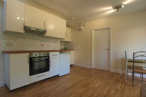 1 bedroom flat to rent, Belmont Road, Turnpike Lane, N15