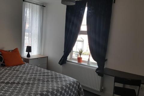 1 bedroom in a house share to rent, South Road, Birmingham