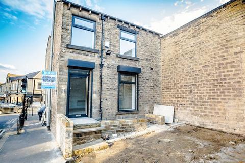 Retail property (out of town) to rent, Wheathouse Road, Huddersfield