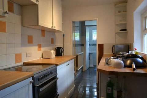 5 bedroom end of terrace house to rent, James Street, Cowley