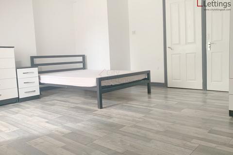 4 bedroom terraced house to rent, Castle Boulevard, Lenton