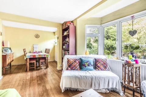 2 bedroom flat for sale, St. Johns Park, Blackheath