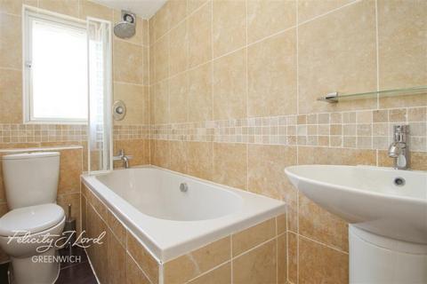 2 bedroom flat to rent, Crosslet Vale, London