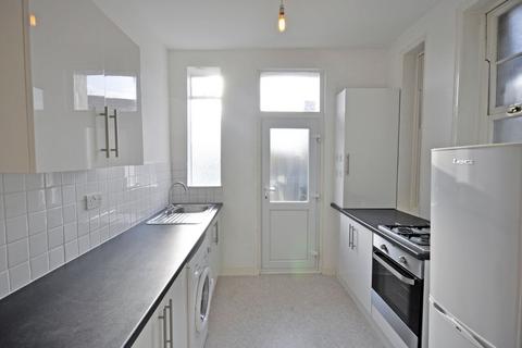 2 bedroom apartment to rent, Sheen Gate Mansions, Upper Richmond Road West, Sheen, SW14