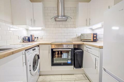 1 bedroom ground floor flat for sale, Marathon Way, West Thamesmead, London SE28