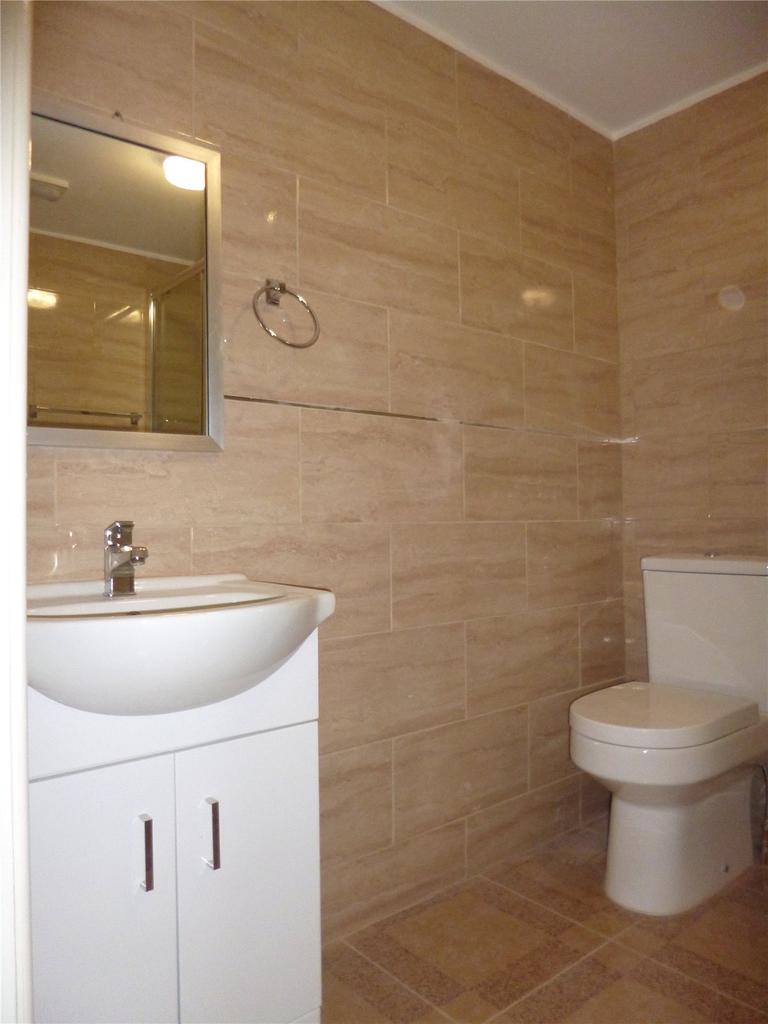 Willowfield Drive, Kidderminster, DY11 2 bed flat £565 pcm (£130 pw)