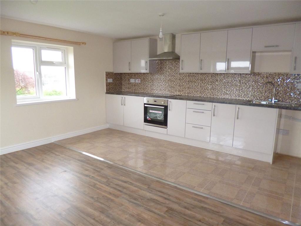 Willowfield Drive, Kidderminster, DY11 2 bed flat £695 pcm (£160 pw)