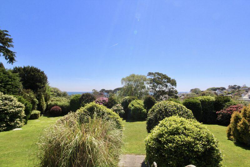 Sea View Road, Falmouth 2 bed apartment £210,000