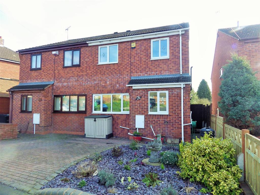 Bournes Hill, Halesowen 3 bed semidetached house £220,000