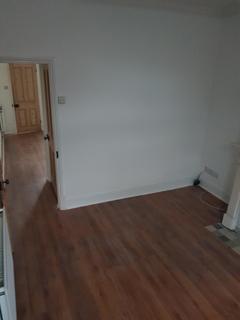 2 bedroom house to rent, Pool Road, Newfoundpool, Leic LE3