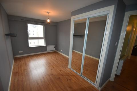 2 bedroom flat to rent, Wallace Stret , Glasgow  G5