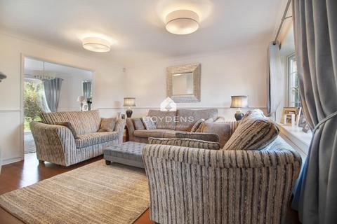 18 Briarfields, Kirby Le Soken, Frinton-on-sea, CO13 0HE