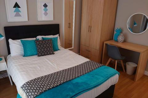 3 bedroom terraced house to rent, Connaught Rd, Kensington Fields