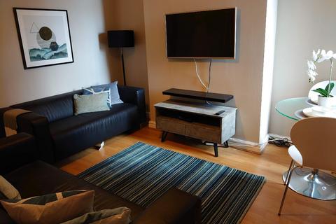 3 bedroom terraced house to rent, Connaught Rd, Kensington Fields
