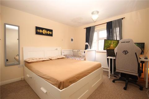 2 bedroom maisonette to rent, Aldershot Road, Guildford, Surrey, GU2