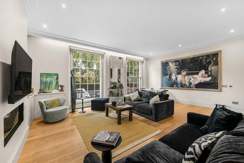3 bedroom flat to rent, Hyde Park Square, London, W2