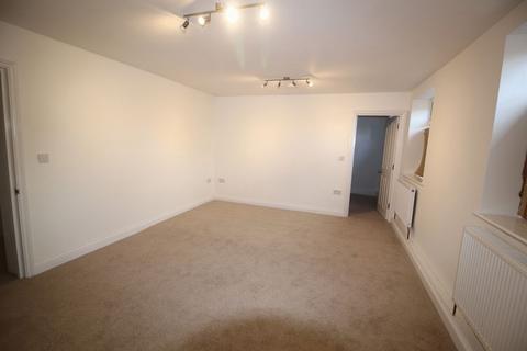 1 bedroom apartment to rent, HIGH STREET, GODSTONE VILLAGE