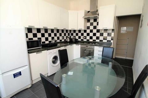 3 bedroom maisonette to rent, Radnor Street, Plymouth, Plymouth