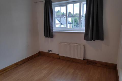1 bedroom flat to rent, Mill Street, Redhill