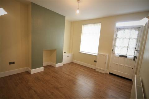 2 bedroom end of terrace house to rent, Alban Street, Crewe