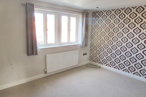 3 bedroom townhouse to rent, Church View, Skipton BD23