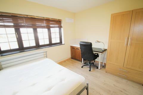 1 bedroom in a house share to rent, Woodstock Road, North Oxford