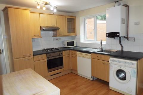 2 bedroom end of terrace house to rent, Heeley Road, Selly Oak, Birmingham, B29 6EZ