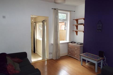 3 bedroom terraced house to rent, Heeley Road, Selly Oak, Birmingham, B29 6EJ