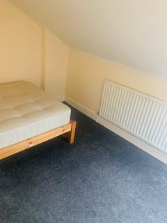 1 bedroom in a house share to rent, Room 44 - Acorn House, Russell Terrace,CV31 1HE