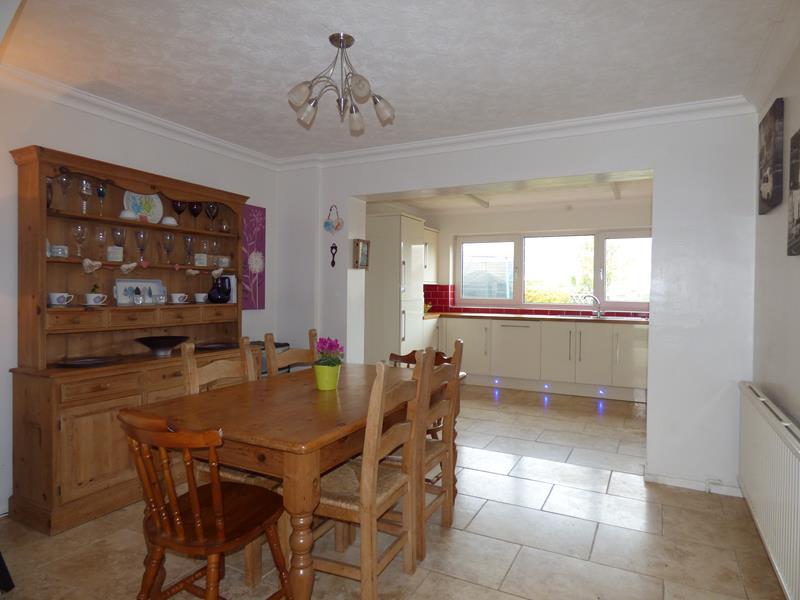 14 Broadlands Drive, Malvern, Worcestershire, WR14 1PW 4 bed detached