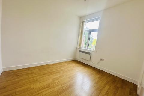 1 bedroom flat to rent, Bearwood Road, Smethwick, West Midlands, B66
