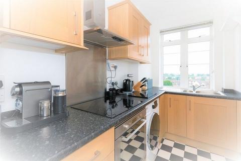 1 bedroom flat to rent, Du Cane Court Balham High Road Balham SW17 7JZ
